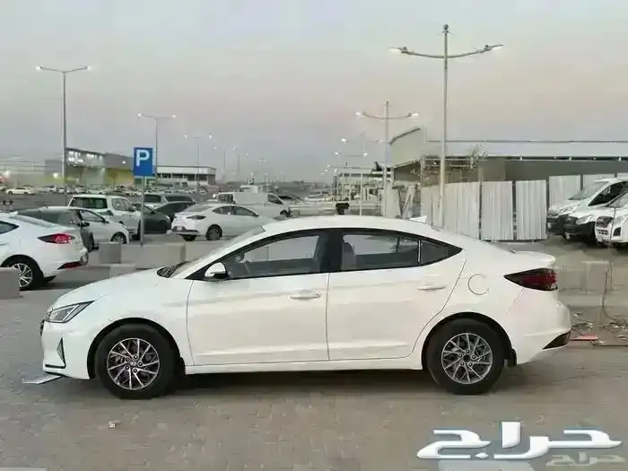 هونداي النترا 2.0cc ابيض 2020 4