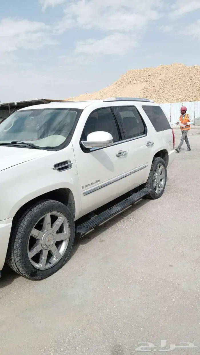 كاديلاك 2008 5