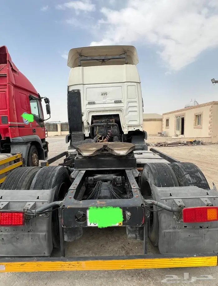 للبيع عدد 4 شاحنات ثلاث افيكو وحده مان 8