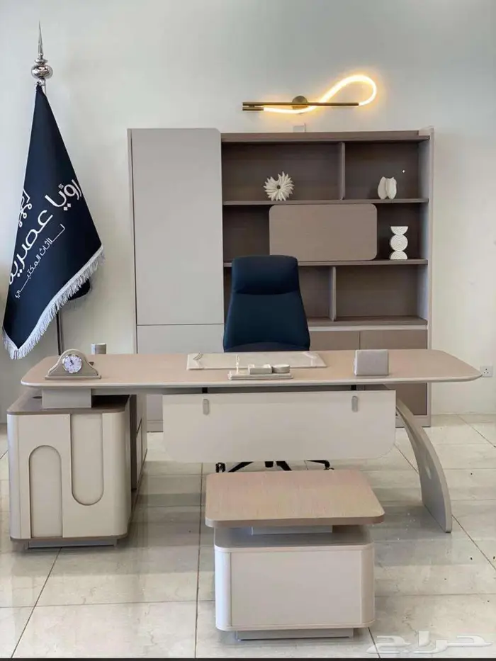 مودرن فخم كبيرة مكتب طقم اداري طاولات اجتماع كرسي كنب فخم 29