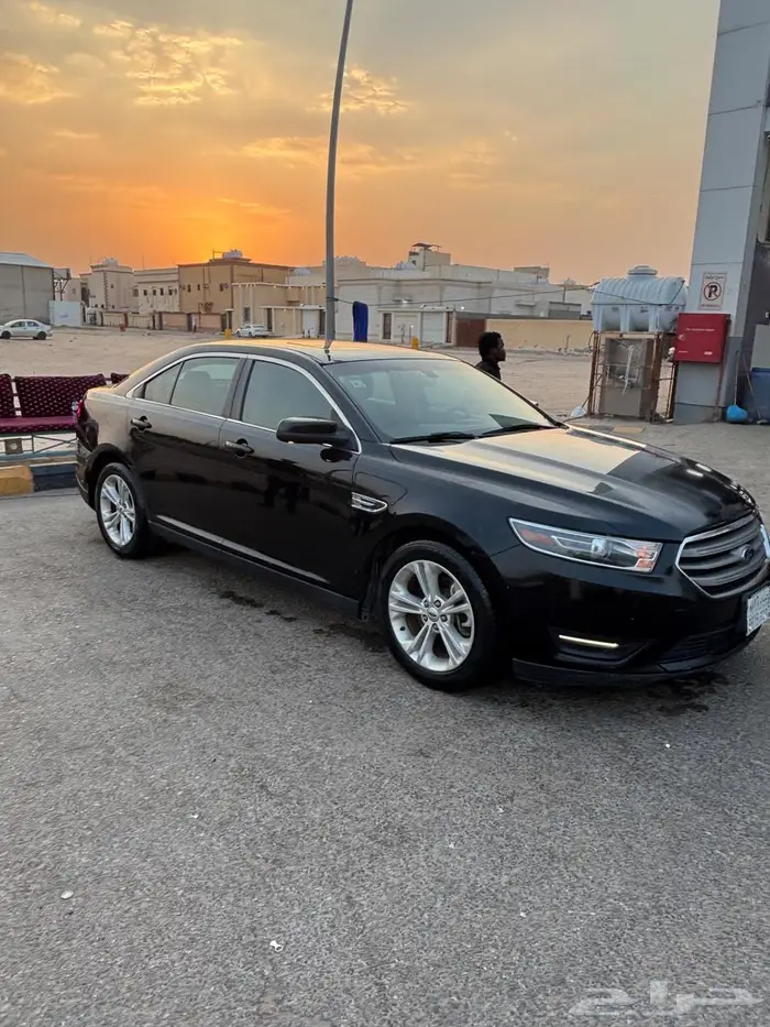 فورد توريس 1