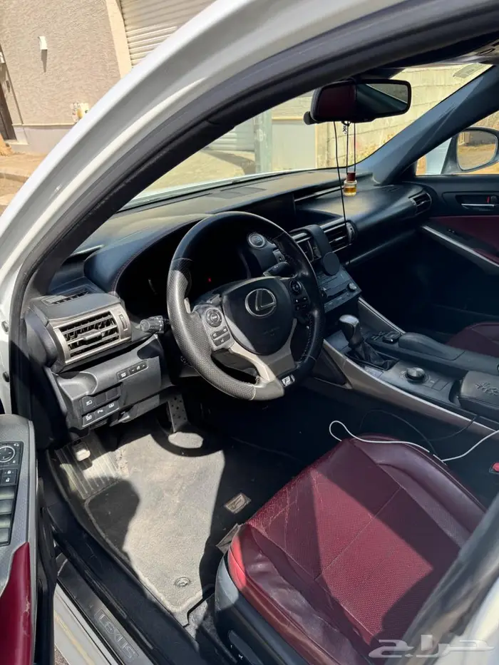 لكزس is 350 FF sport 2015 17