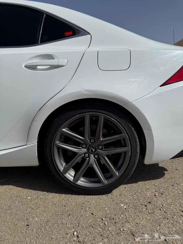 لكزس is 350 FF sport 2015 2
