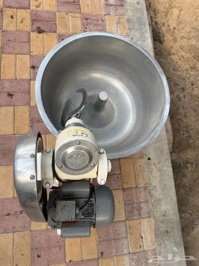 معدات مطاعم شبه جديد 0
