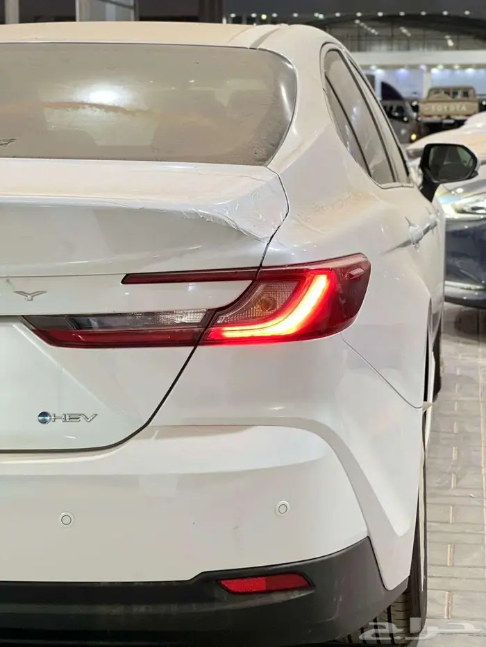 تويوتا كامري E PLUS هايبرد سعودي 2025 اصدار لوحات فوري 5