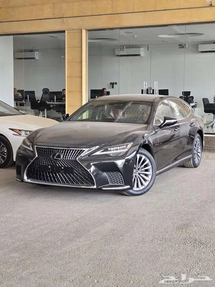 لكزس LS 350 فئة AA خليجي 2025 متوفر لدى الحسن 0