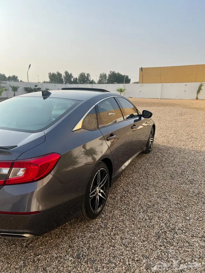 هوندا اكورد سبورت للتنازل موديل 2022 3