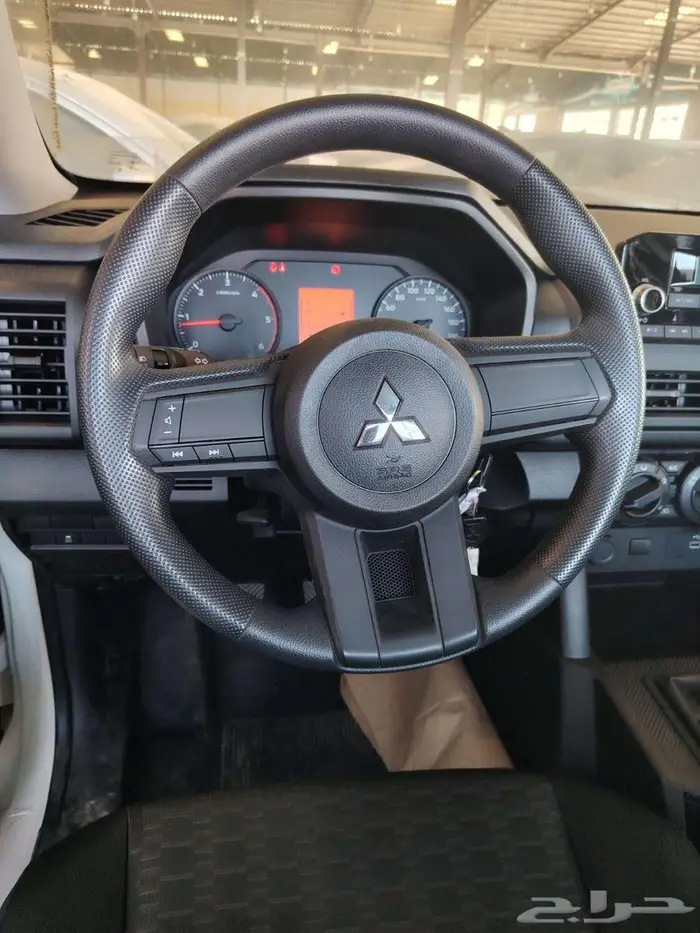 ميتسوبيشي L200 2024 قير عادي ديزل 5