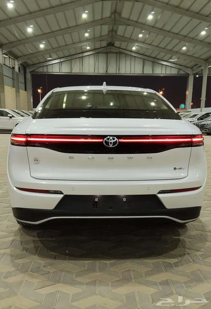 تويوتا كراون 2026 11