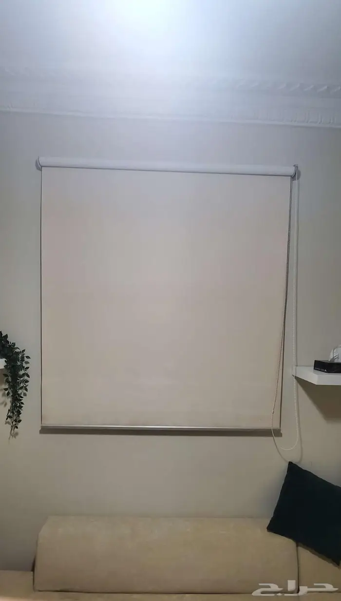 ستائر رول بحالة ممتازة 0