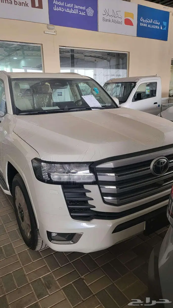 تويوتا لاندر كروزر 4 GXR 2025 (كاش اقساط) 1
