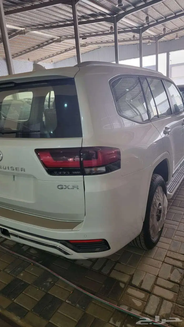 تويوتا لاندر كروزر 4 GXR 2025 (كاش اقساط) 7