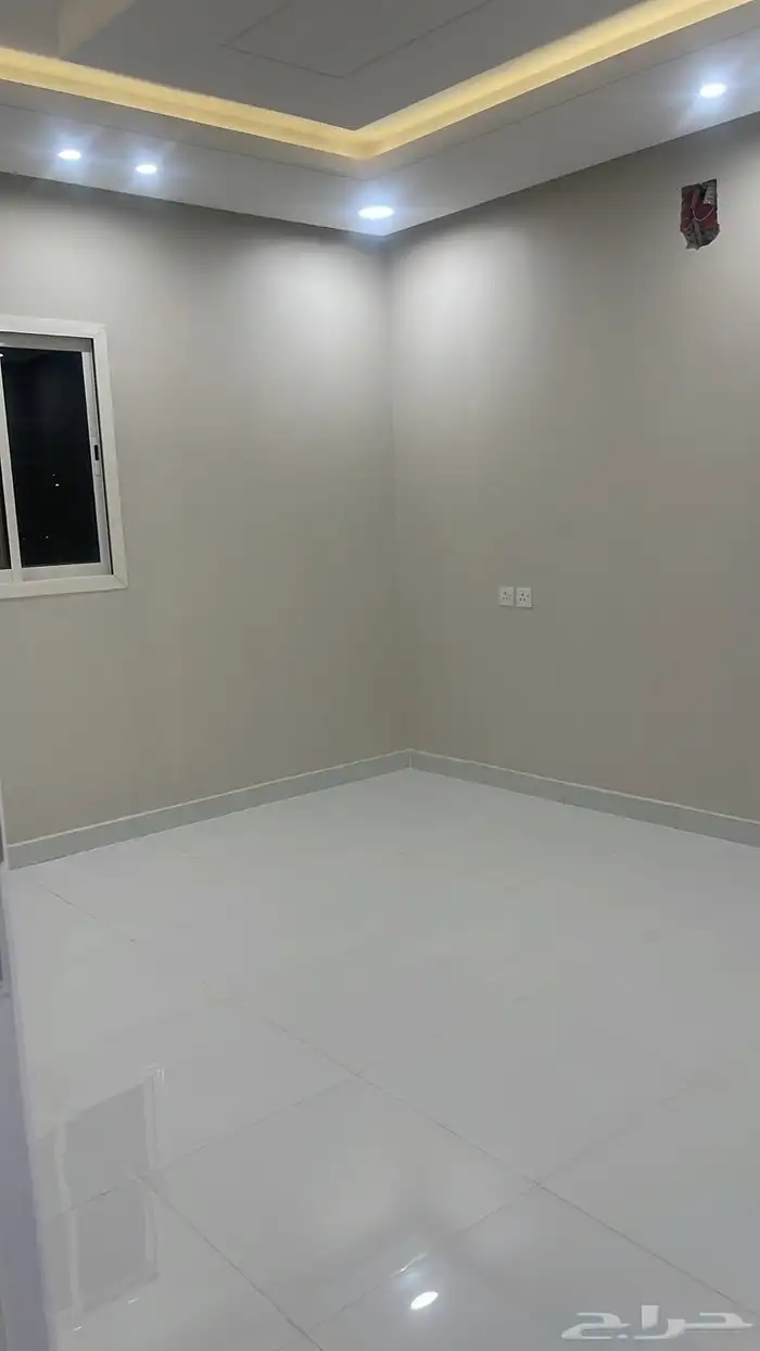شقه للايجار في حي العارض 3