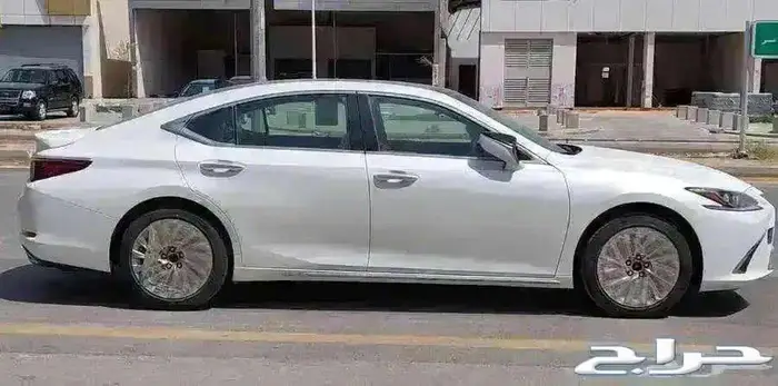 لكزس ES350 نص فل بريمي 2025 للكاش والاقساط 3