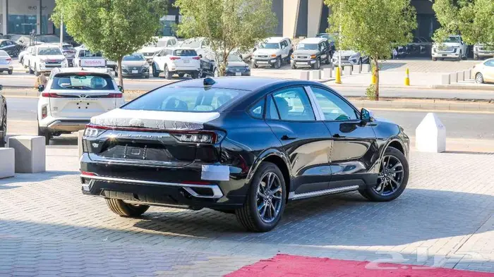 فورد تورس ترند لون اسود 2025 كاش واقساط سعر مميز 2