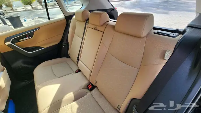 Toyota RAV4 LE  2024  13 000 Km  INSTALMENTS OR CASH. 5