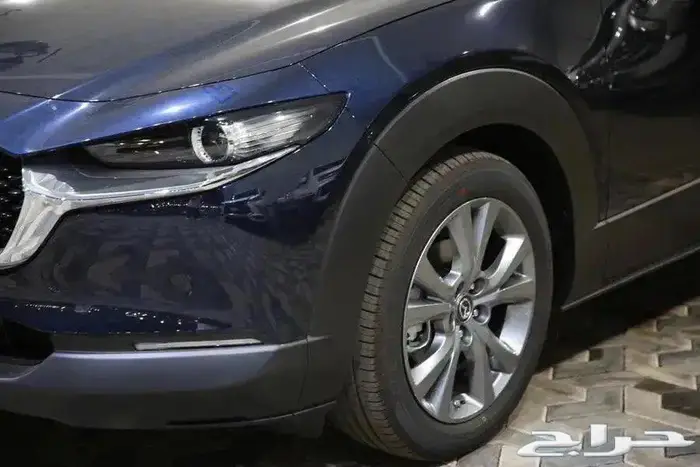 مازدا CX30 نص فل فتحة سقف اربعة سلندر موديل 2025 7