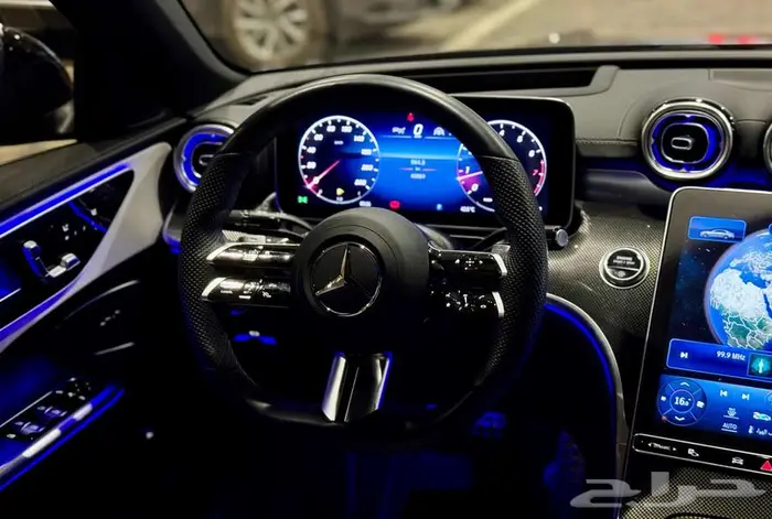 مرسيدس C300 4Matic AMG Line 2022 16
