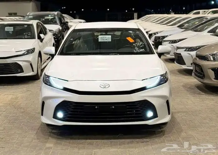 تويوتا كامرىE هايبرد سعودى 2025 14