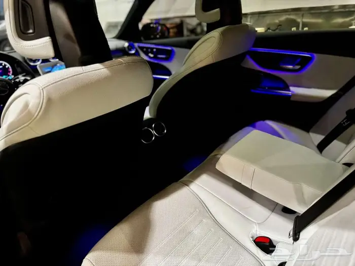 مرسيدس C300 4Matic AMG Line 2022 21