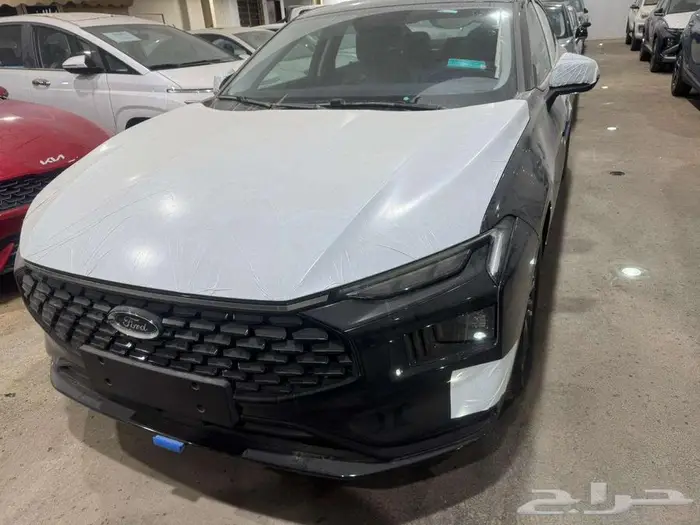 فورد توريس تيتانيوم لون اسود 2025 3