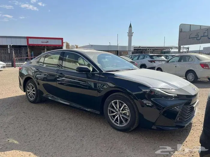كامري E 2025 نقد وتقسيط 1