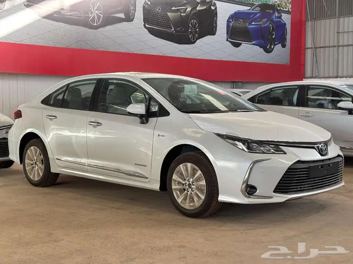 تويوتا كورولا XLI 1.8 EXECUTIVE MOONROOF HEV 2025 4