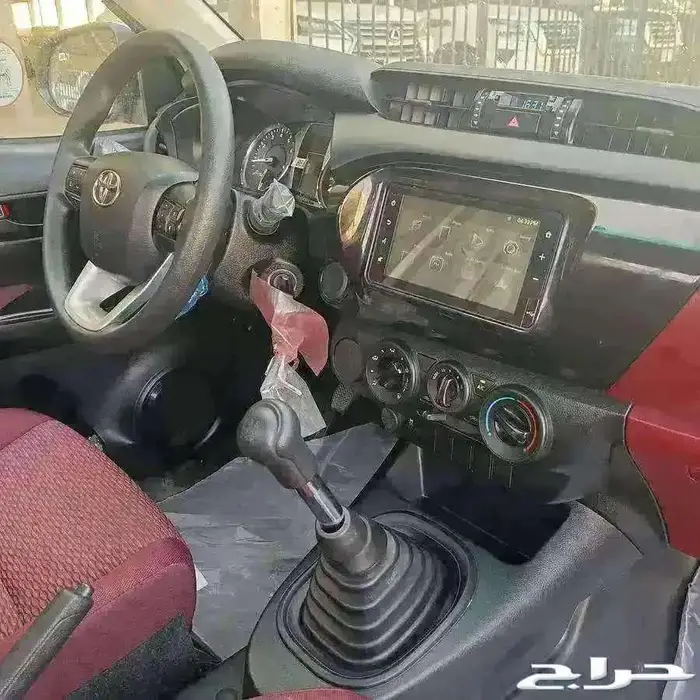 هايلكس غمارة GLX بنزين فل كامل موديل 2024 10