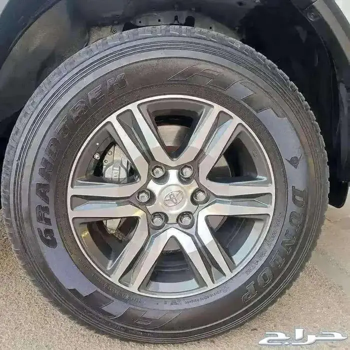 تويوتا فورشنر vx1 سته سلندر دبل 18