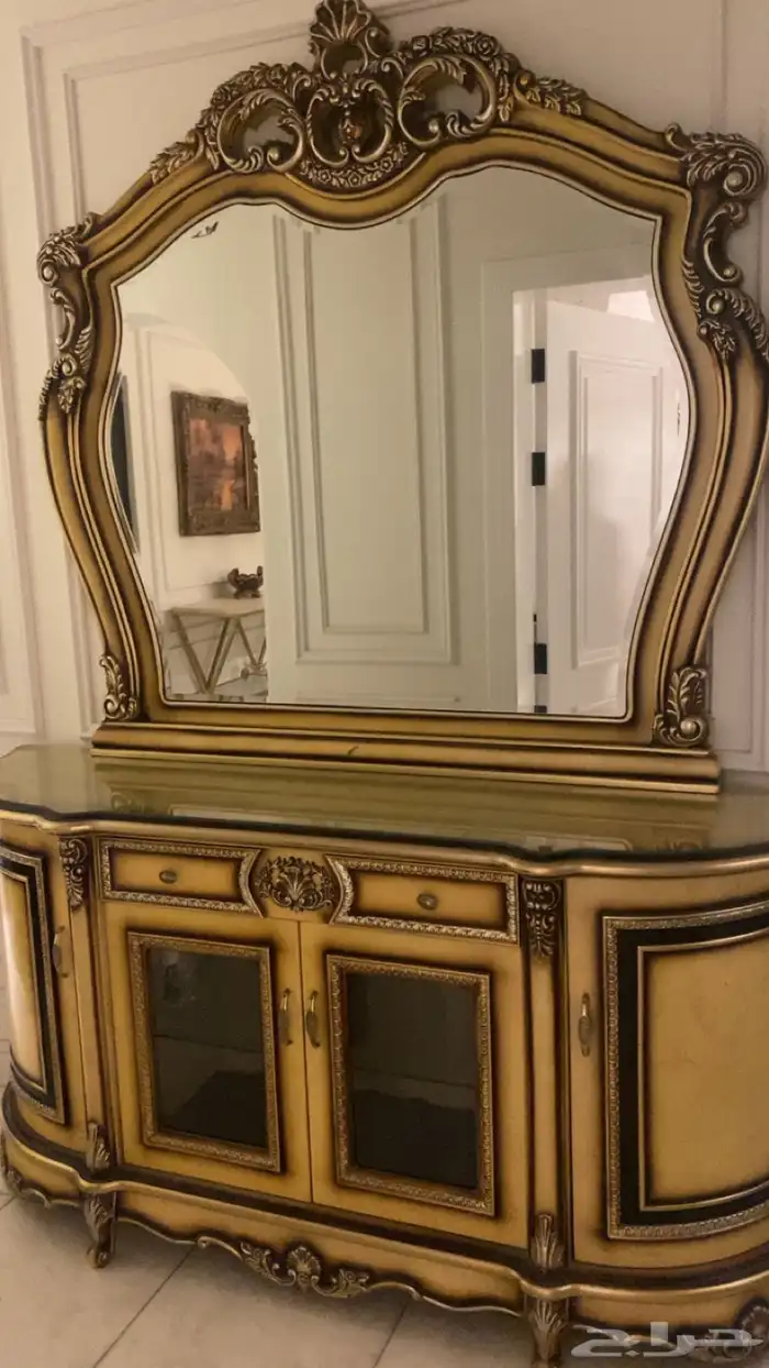 طاولة مدخل كلاسيكية ذهبية   مرآة فخمة   حالة ممتازة 3