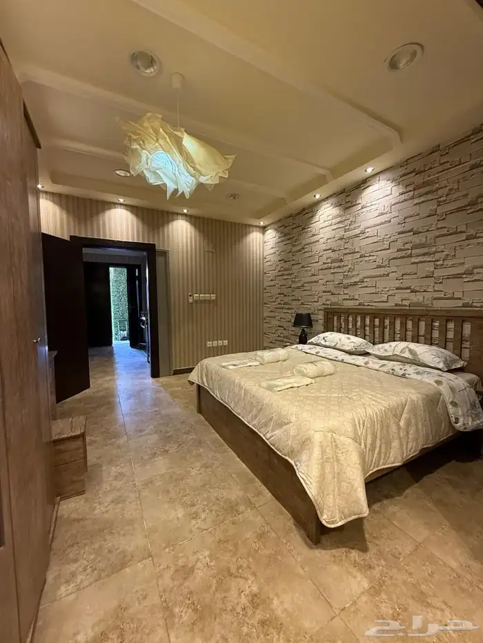للإيجار شقه مؤثثه حي قرطبه 10