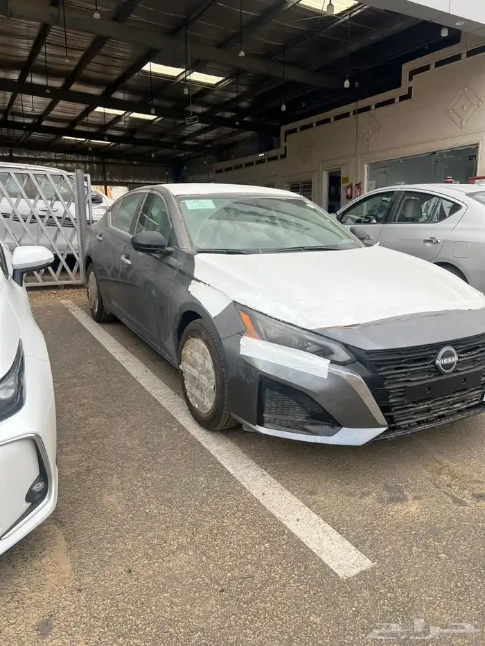 الاتيما 2025 استاندر لون رمادي بطاقة جمركية سعر 105كاش وبنك 7