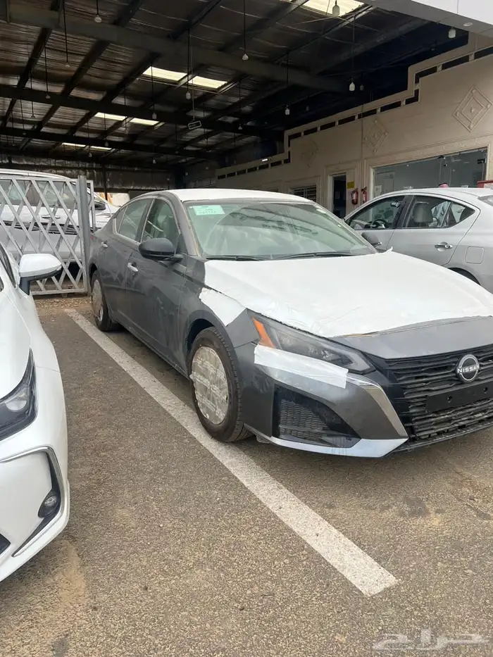 الاتيما 2025 استاندر لون رمادي بطاقة جمركية سعر 105كاش وبنك 13