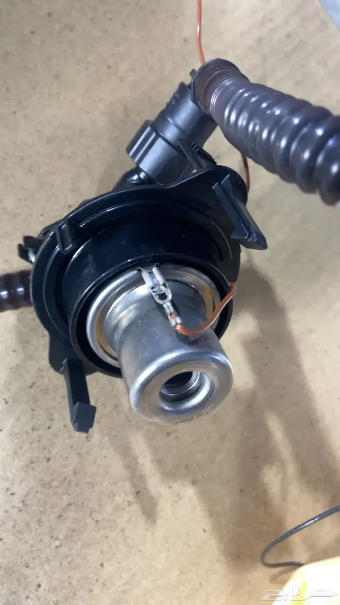 طرمبة بنزين BMW الفئه السابعه F01 و F02 اصلي . 2