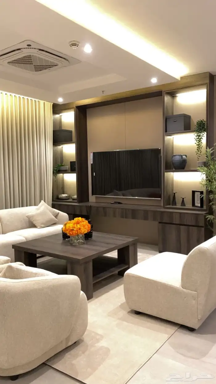شقة سكنيه جديدة مفروشه للايجار السنوي برج جلامور 5 1