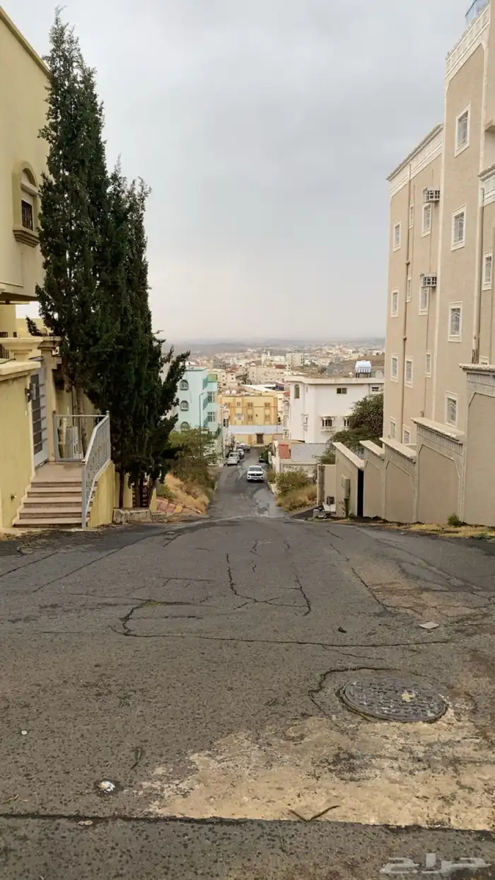 للبيع عماره فلتين واربع شقق في حي السلام مدينه ابها 21