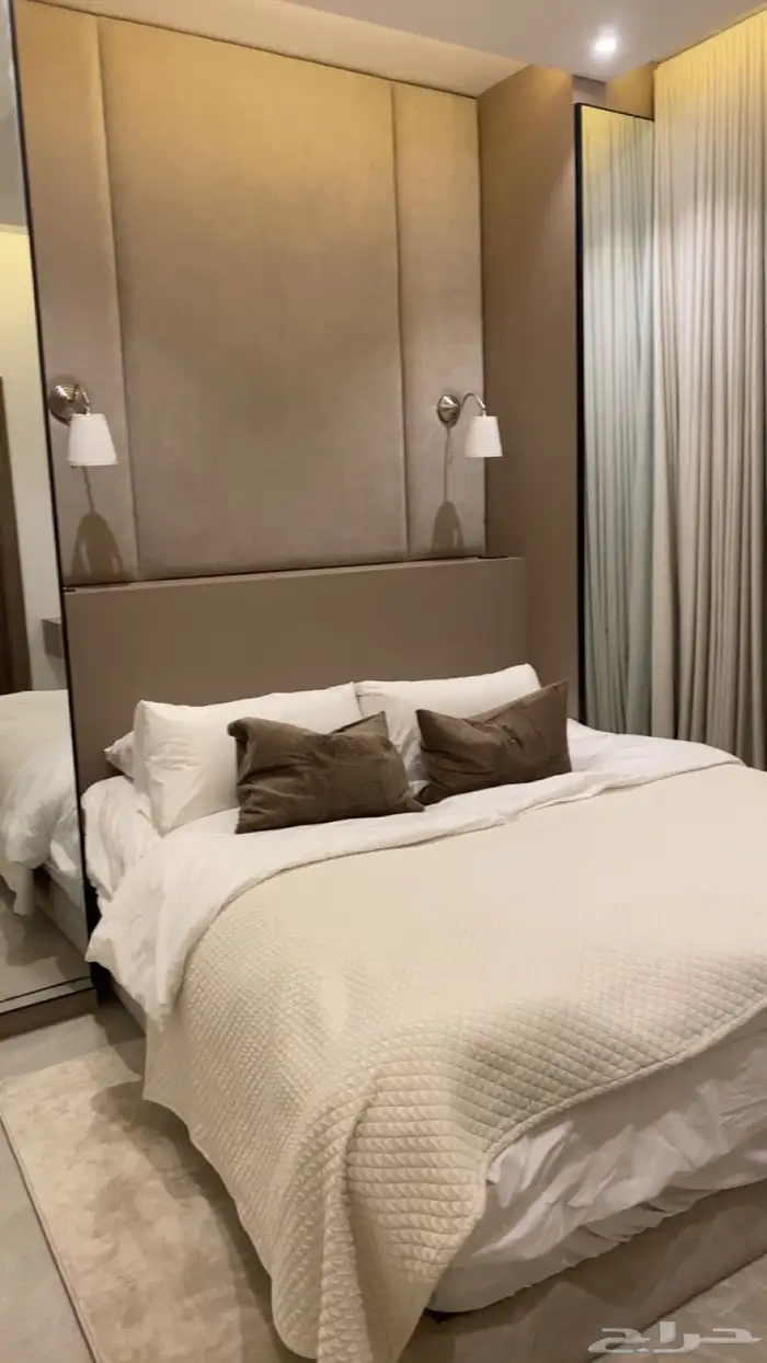شقة سكنيه جديدة مفروشه للايجار السنوي برج جلامور 5 8