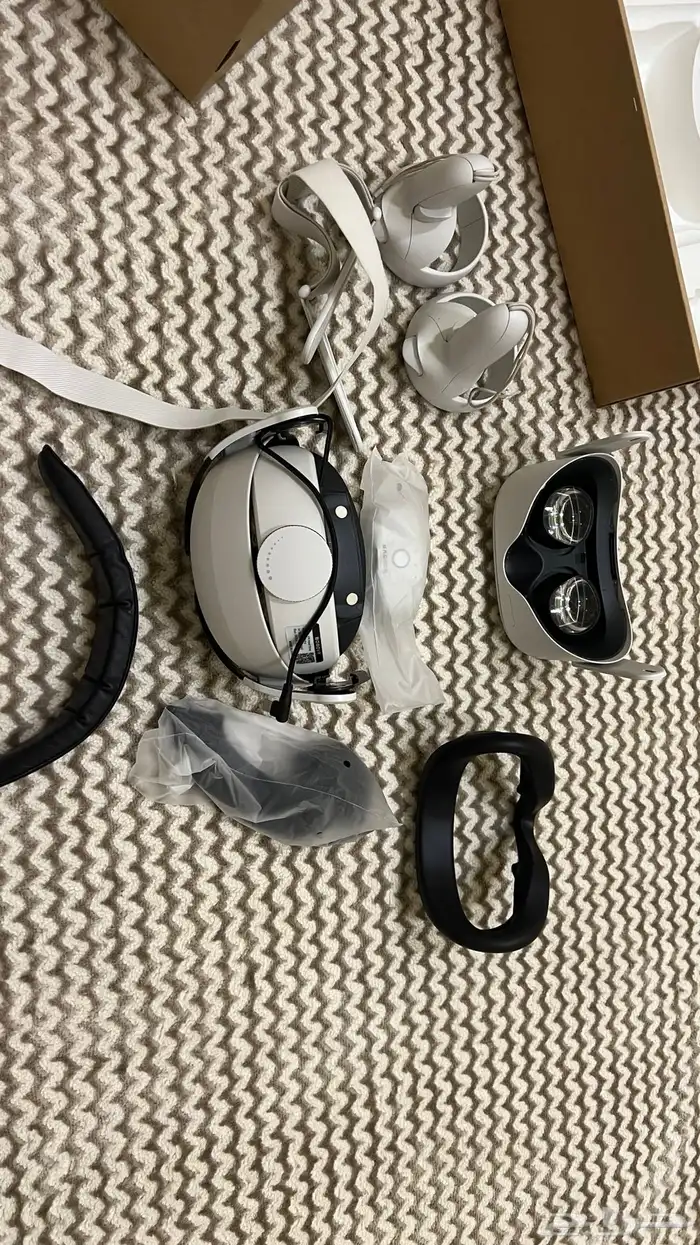 VR Meta   Oculus quest 2  نظارة واقع افتراضي 1