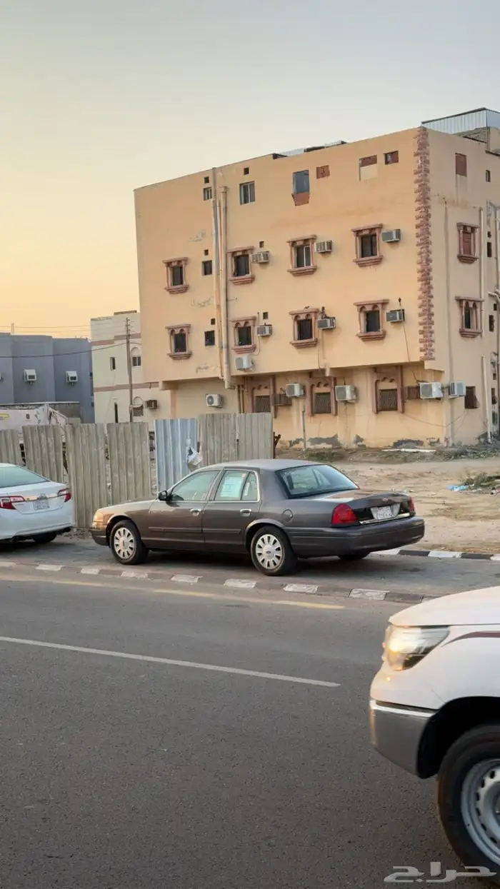 فورد كراون فكتوريا 0