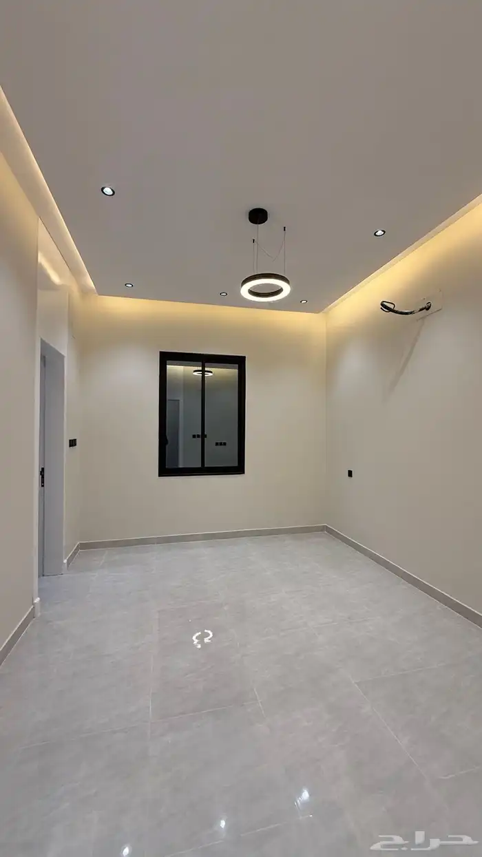 للبيع ادوار ارضيه. وروفات علويه بالقرب من مطار ابها الدولي 68