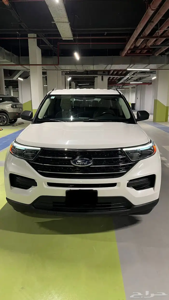 2022 Ford Explorer XLT in perfect condition 0
