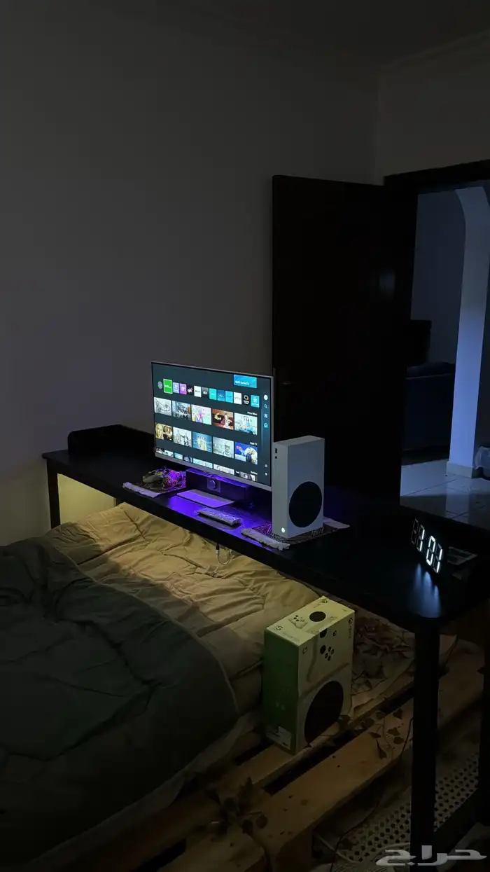 شاشة سامسونج 27 بوصه 1
