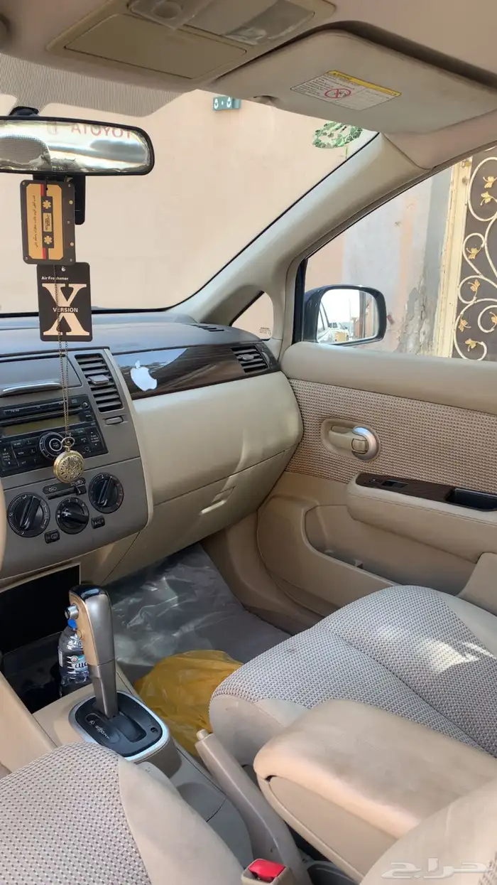 للبيع نيسان تيدا 2011 11