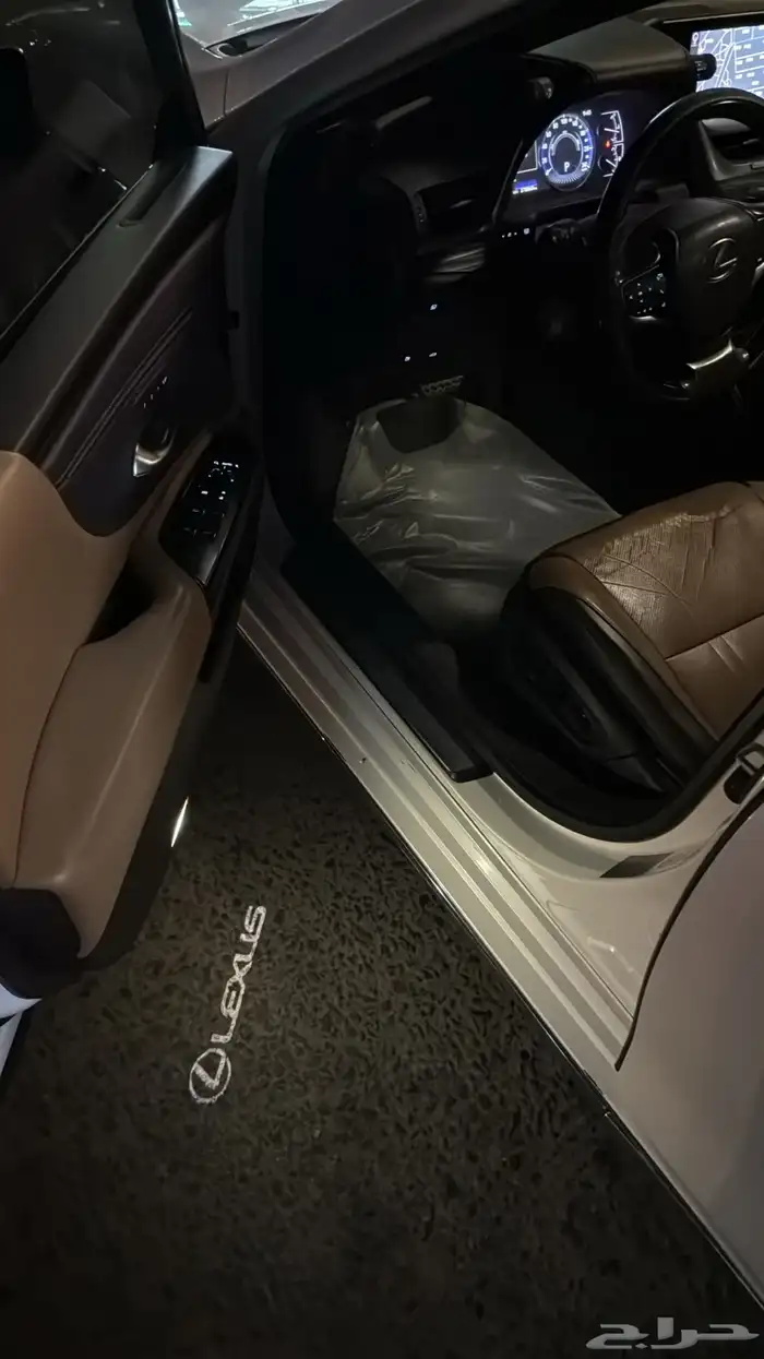 لكزس ES300h 25
