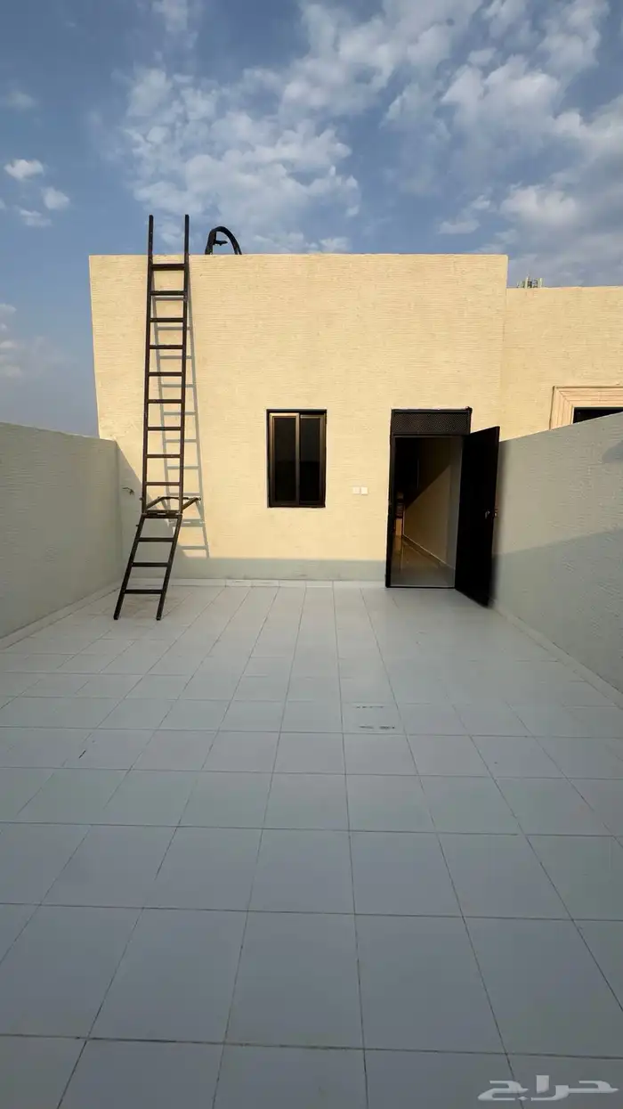 فيلا للبيع حي النبلاء 13