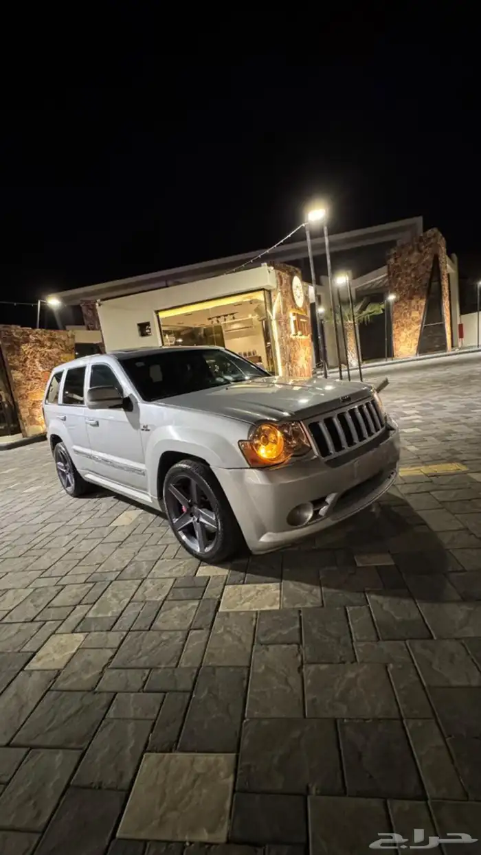 جيب جراند شيروكي srt8 2010 2
