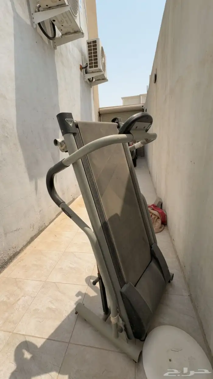 اثاث مستعمل و كاميرا وسير للمشي 10