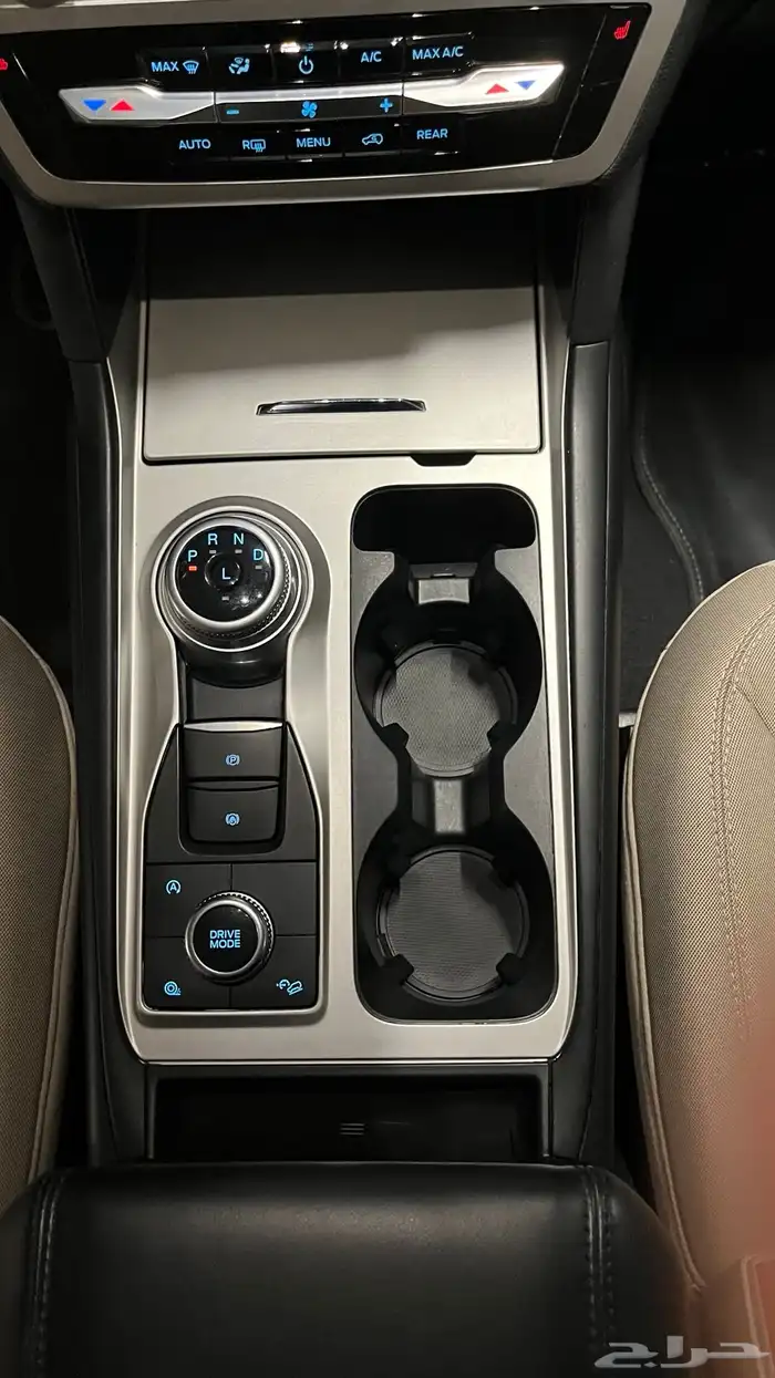 2022 Ford Explorer XLT in perfect condition 11