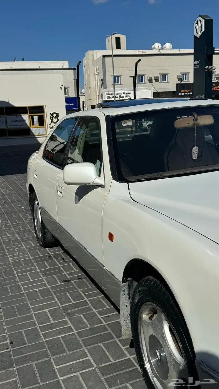 لكزس LS400 8
