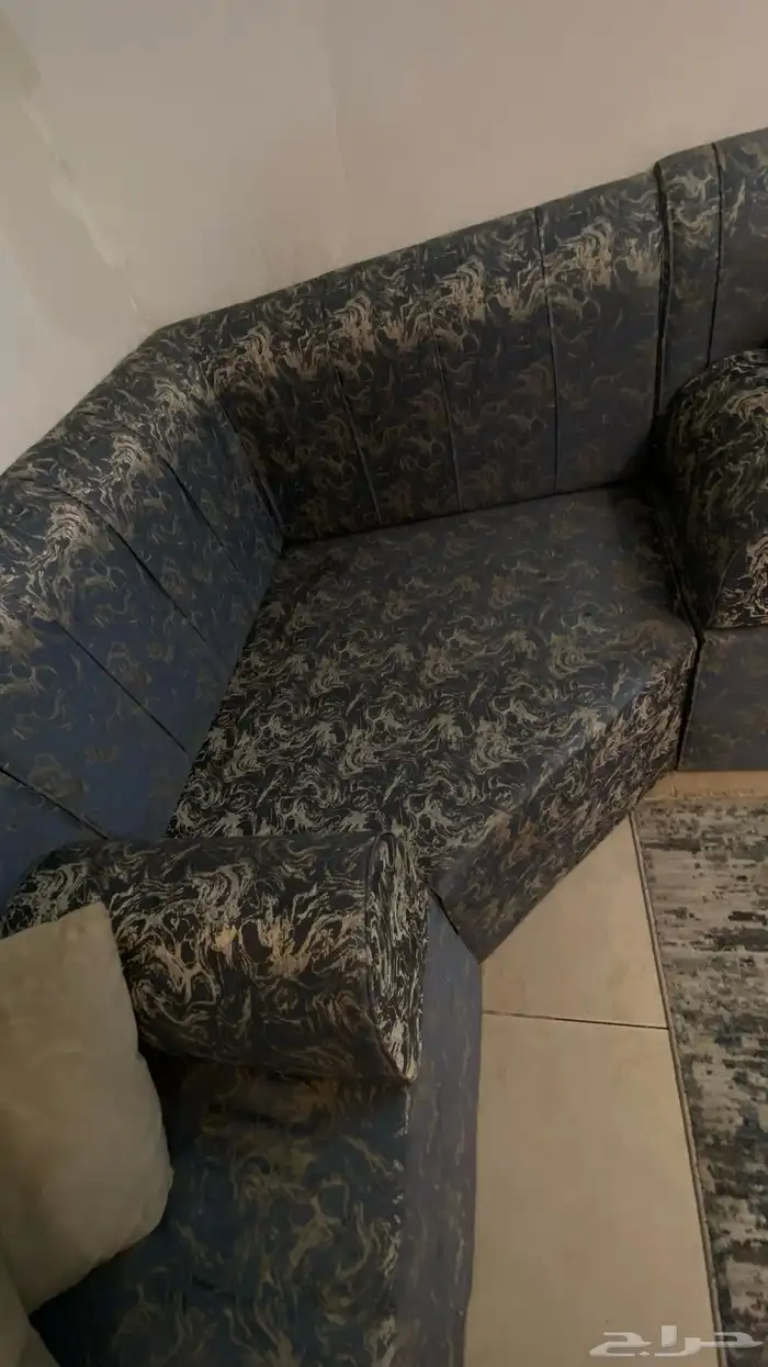 مجلس طويل 13 ونص متر الاسفنجة الارضية اصلية درجة اولى 4